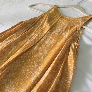 Gorgeous Mustard top XS